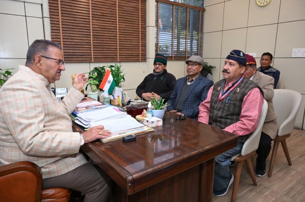 लैन्सडाउन विधानसभा में मुख्यमंत्री द्वारा की गई घोषणाओं पर शासनादेश जारी, सैनिक कल्याण मंत्री गणेश जोशी ने जताया आभार