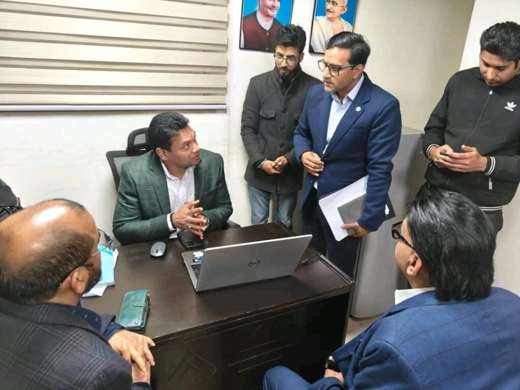 सचिव आवास डॉ. आर राजेश कुमार ने ऑनलाइन मानचित्र स्वीकृति, अधिकारियों को दिए सख्त निर्देश