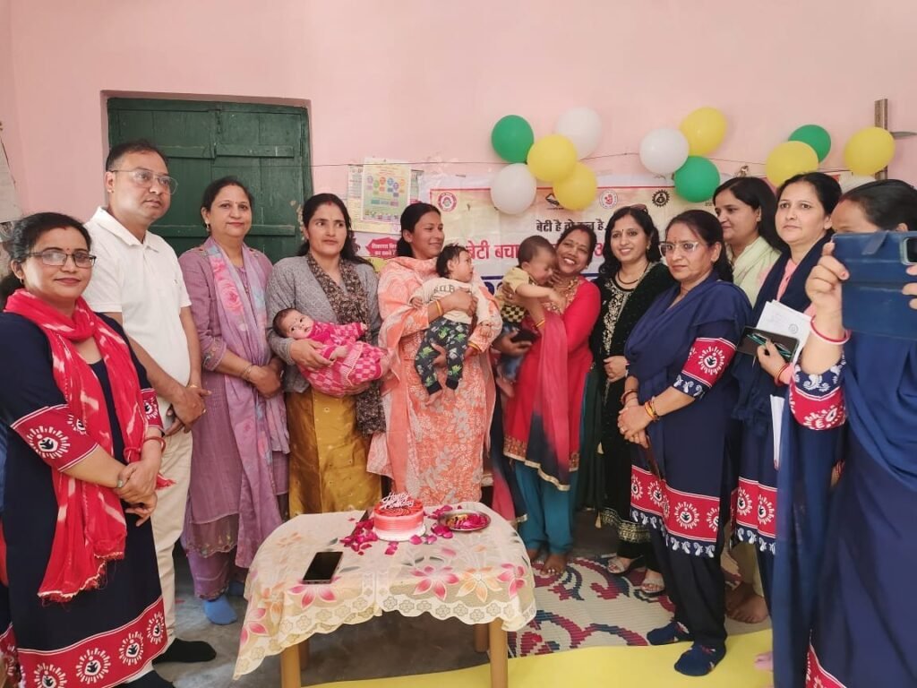 सतपुली में धूमधाम से मनाया गया बालिका जन्मोत्सव, बेटियों के सम्मान का दिया संदेश