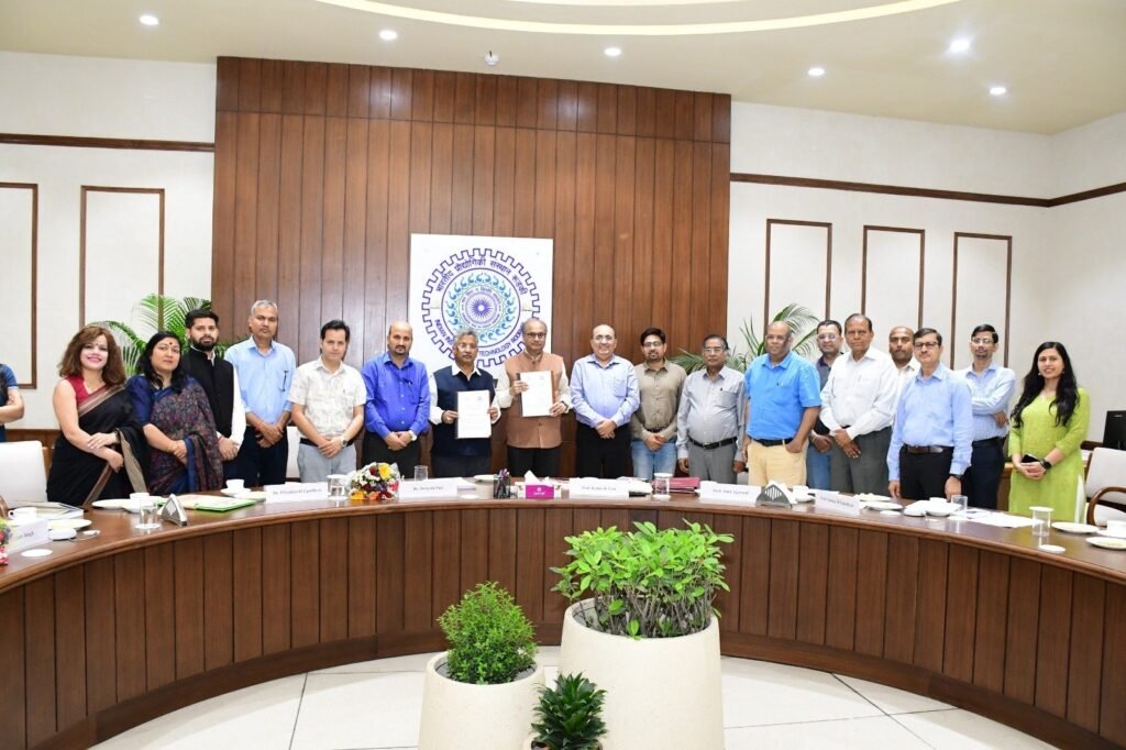आईआईटी रुड़की और उत्तराखंड स्पेस एप्लीकेशन सेंटर के बीच हुआ एमओयू, अंतरिक्ष विज्ञान एवं जियोस्पेशियल तकनीक में सहयोग को बढ़ावा