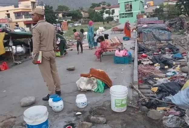 कोटद्वार: काशीरामपुर में प्रशासन की बड़ी कार्रवाई, हटाया गया अवैध अतिक्रमण