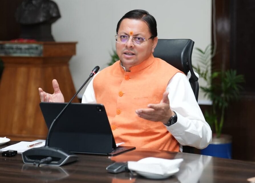 मानसून से पहले सभी तैयारियां पूरी करें अधिकारी : सीएम धामी